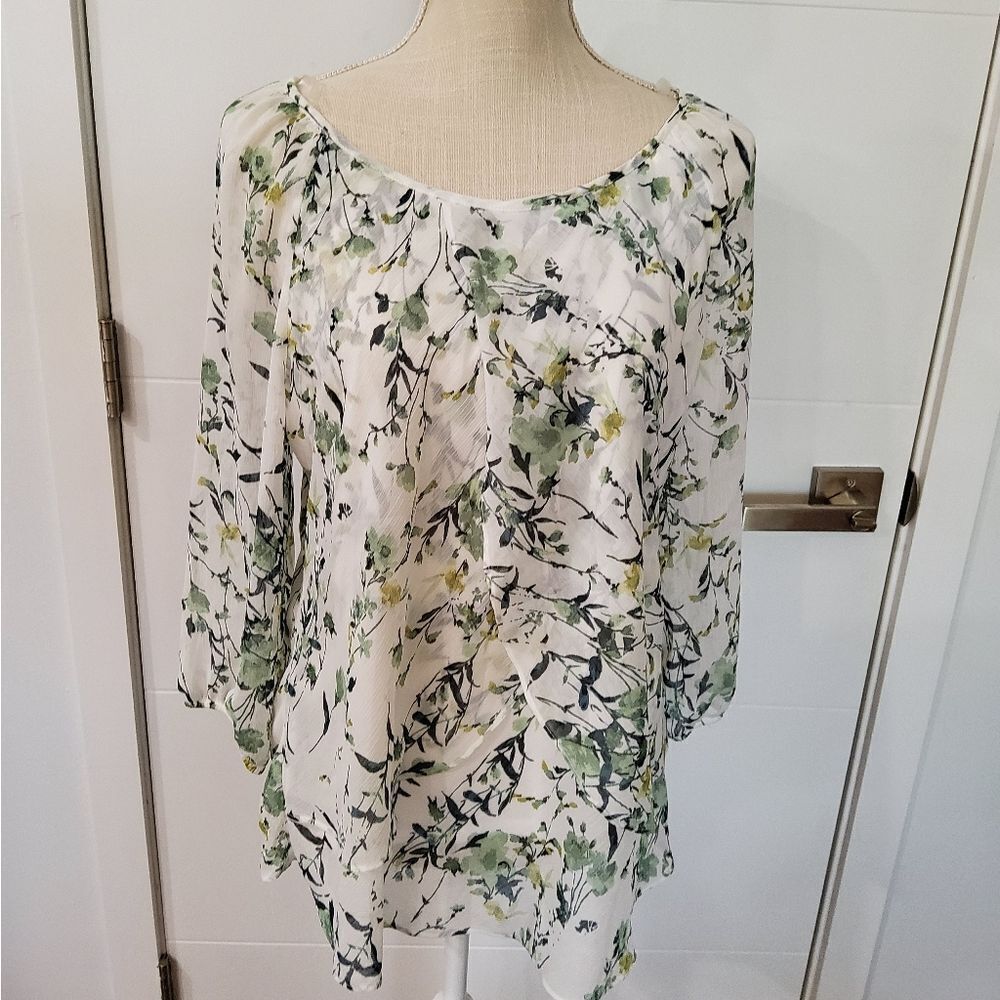 TAMARA Floral Print Blouse Size L